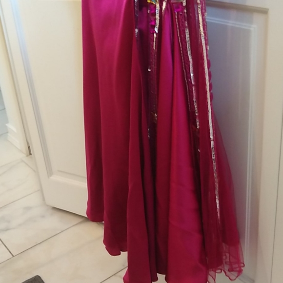 Roman style dress - Picture 4 of 9